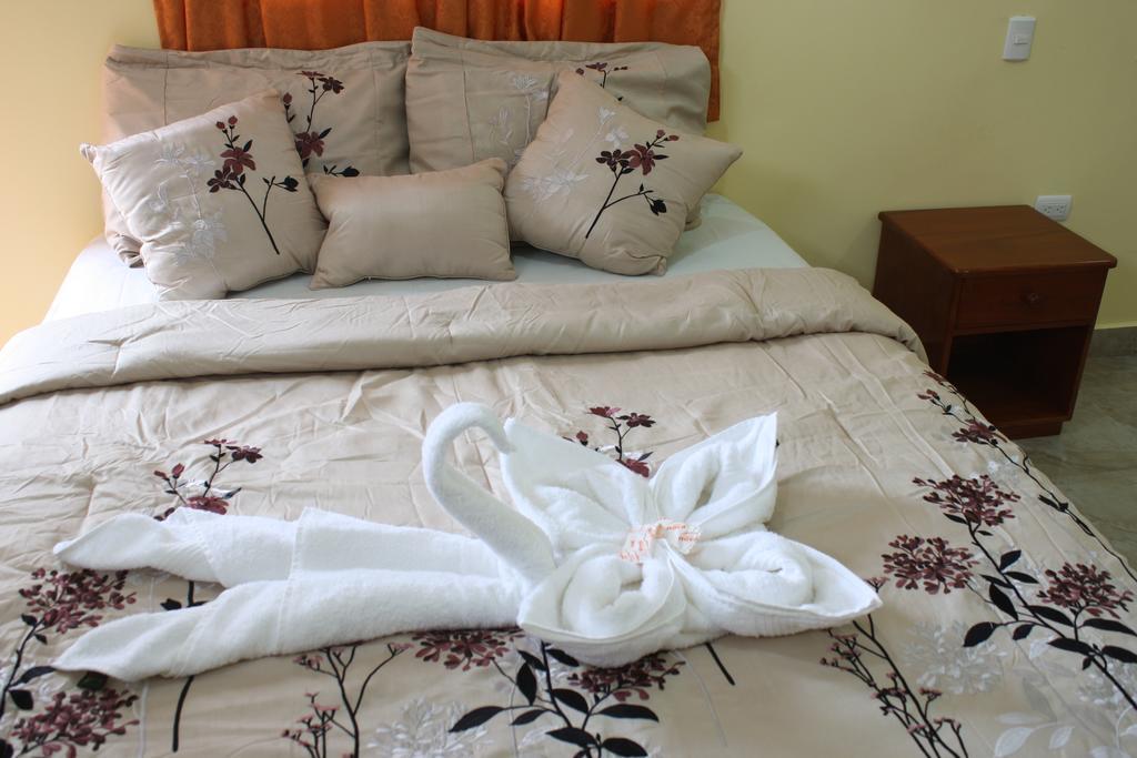 Hostal Espana Puerto Ayora  Bagian luar foto