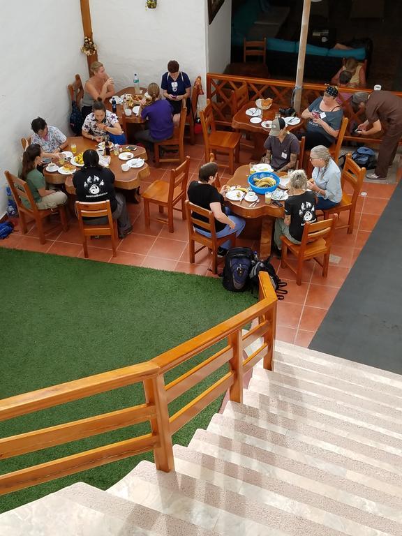 Hostal Espana Puerto Ayora  Bagian luar foto