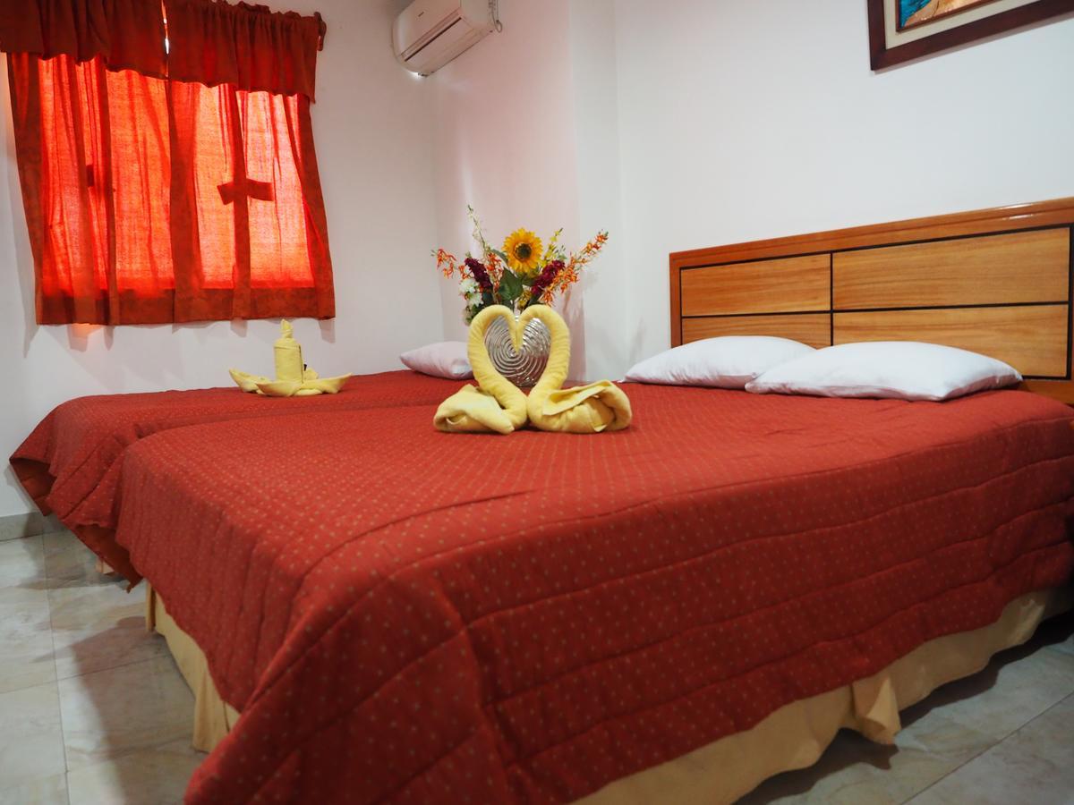 Hostal Espana Puerto Ayora  Bagian luar foto