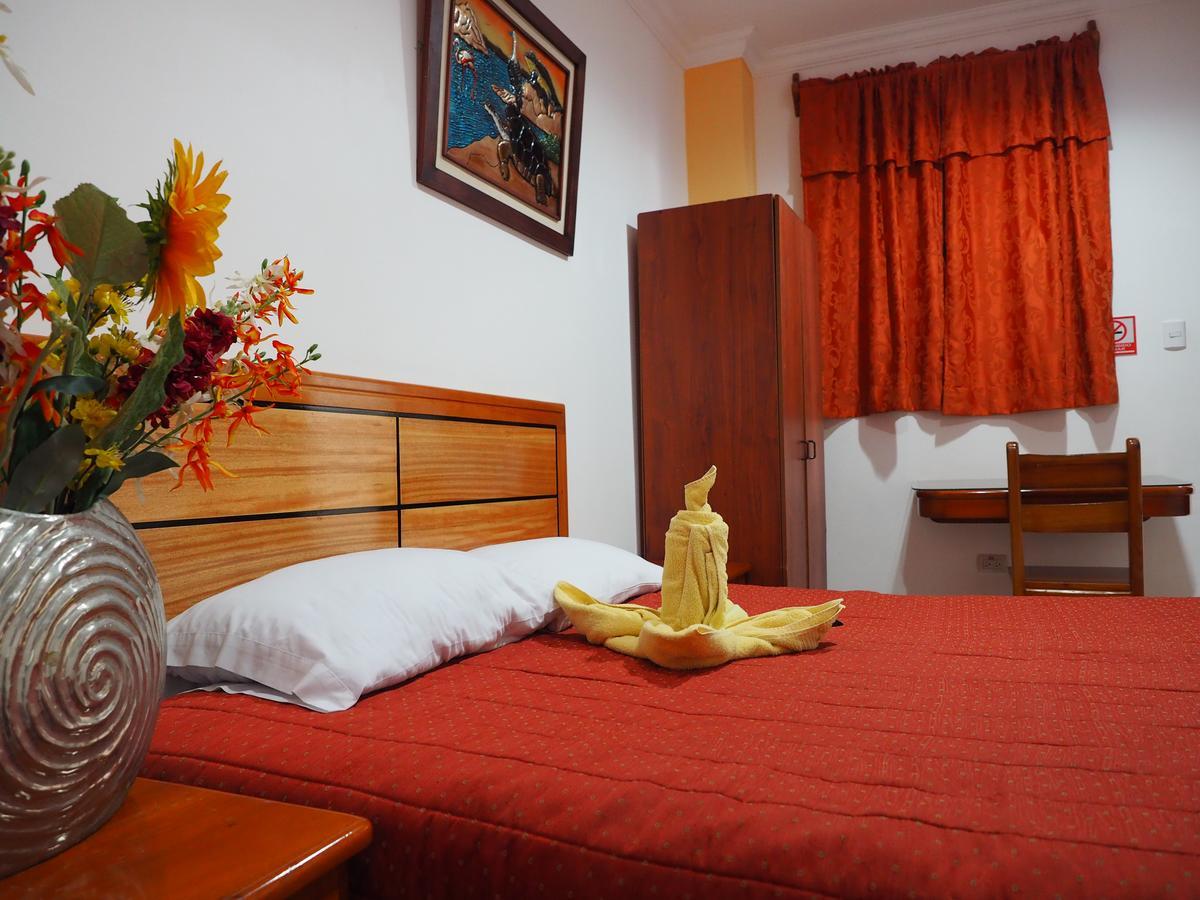 Hostal Espana Puerto Ayora  Bagian luar foto