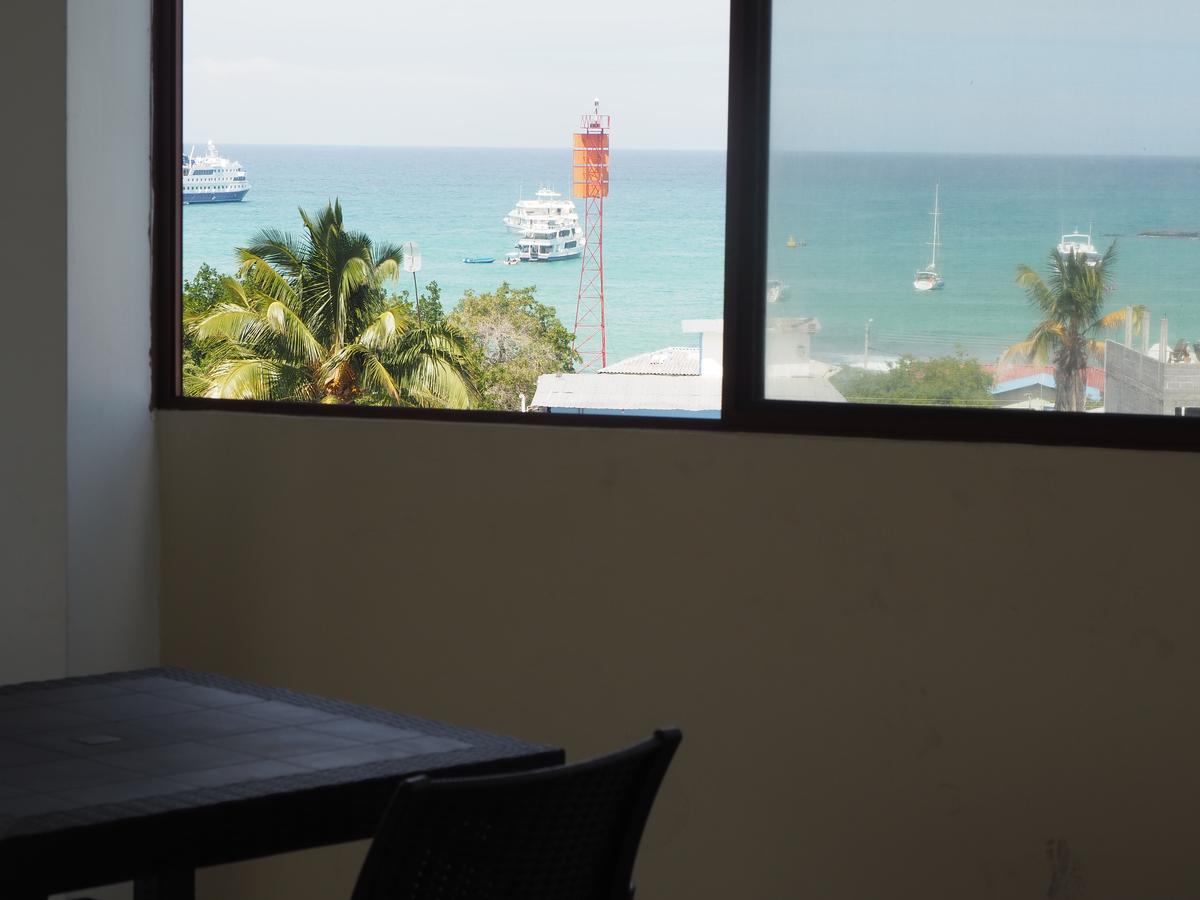 Hostal Espana Puerto Ayora  Bagian luar foto