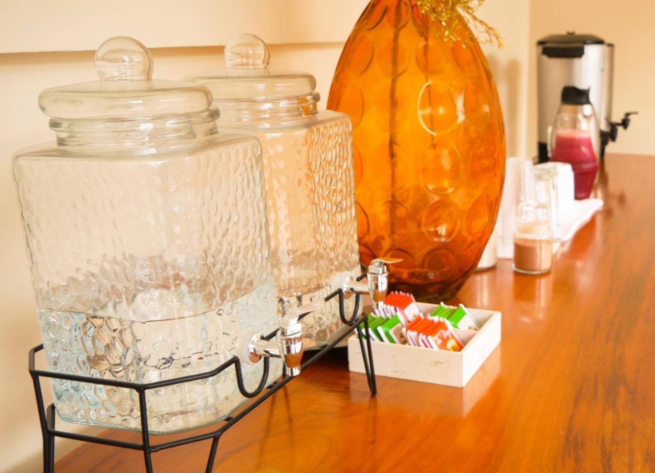 Hostal Espana Puerto Ayora  Bagian luar foto